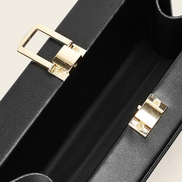 Structured Chain Crossbody Bag ~ Brand New (Medium) - Picture 8 of 13